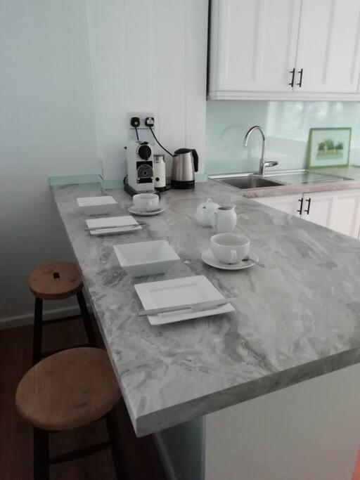 Cornwall Family Friendly Villa With Free Use Of Pool, Soft Play, Mini Golf, Tennis, Gym, Fitness Classes, Sauna And Ice Baths New Quay Buitenkant foto